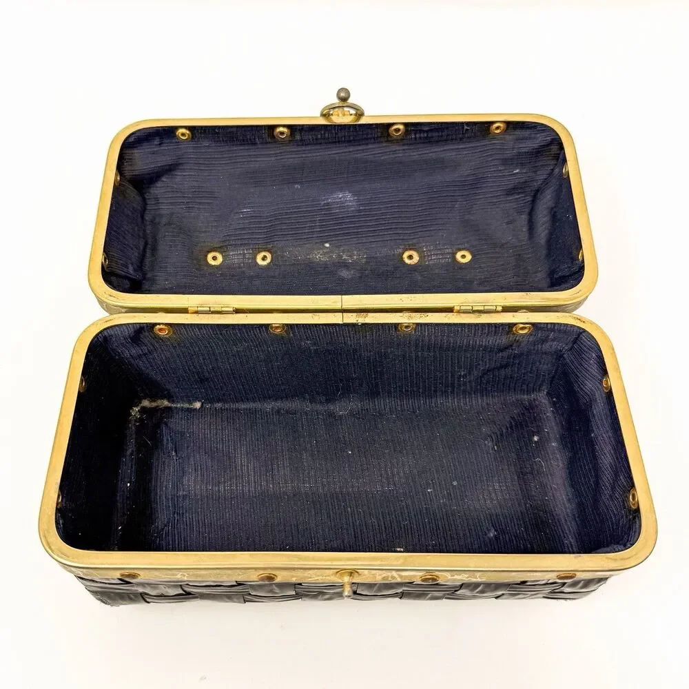 Vintage Woven Plastic Raffia Box Purse Black Gold Lucite Handle Jewelry Case
